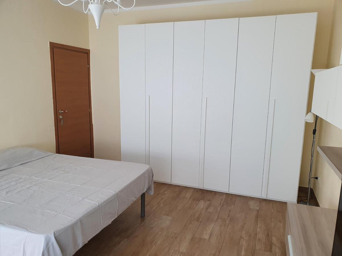 De Candia House Apartment Rescaldina ภายนอก รูปภาพ