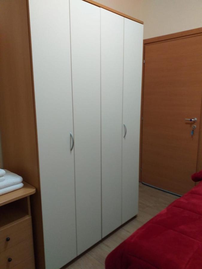De Candia House Apartment Rescaldina ภายนอก รูปภาพ